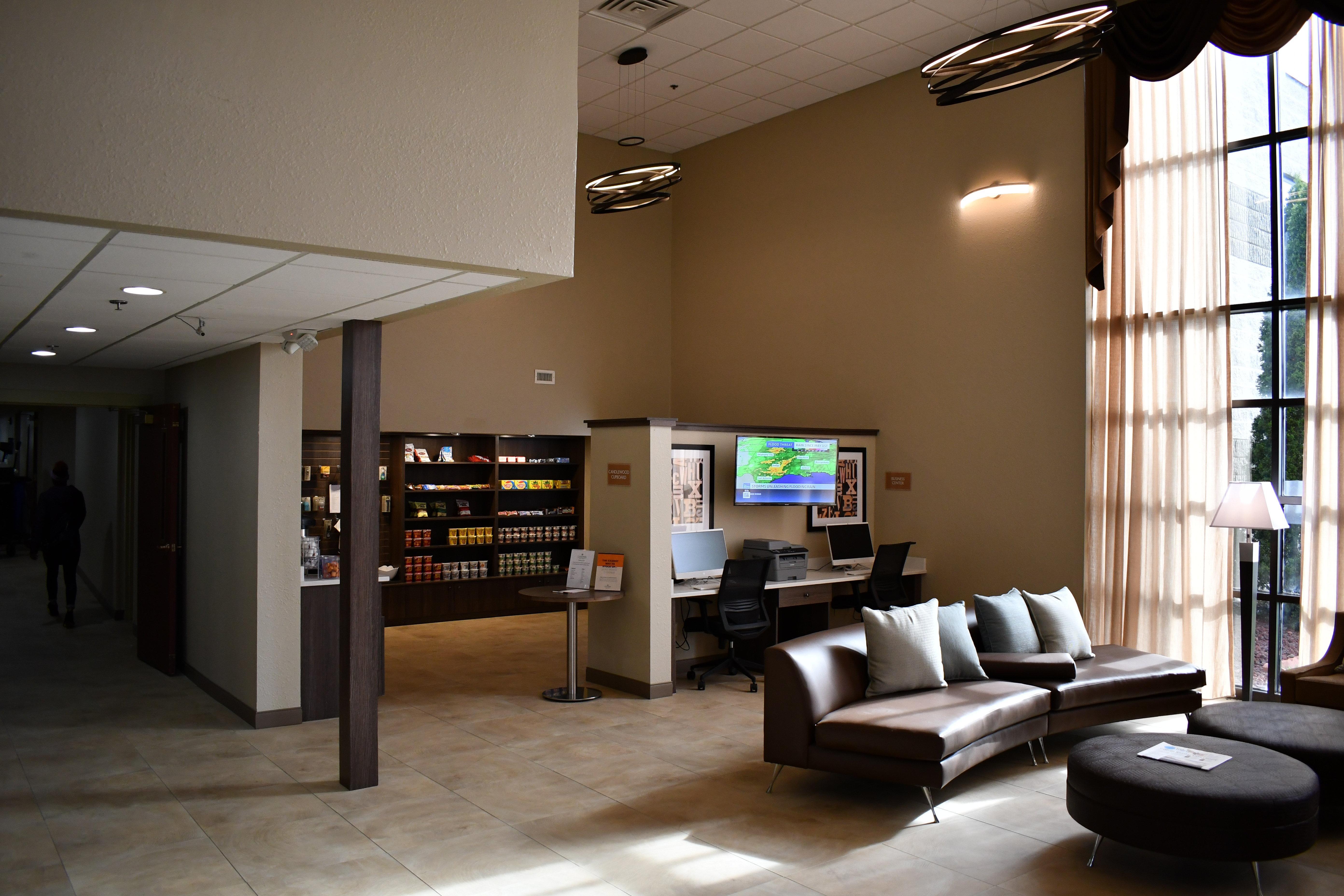 Candlewood Suites Grand Rapids Airport By Ihg Каскейд Экстерьер фото