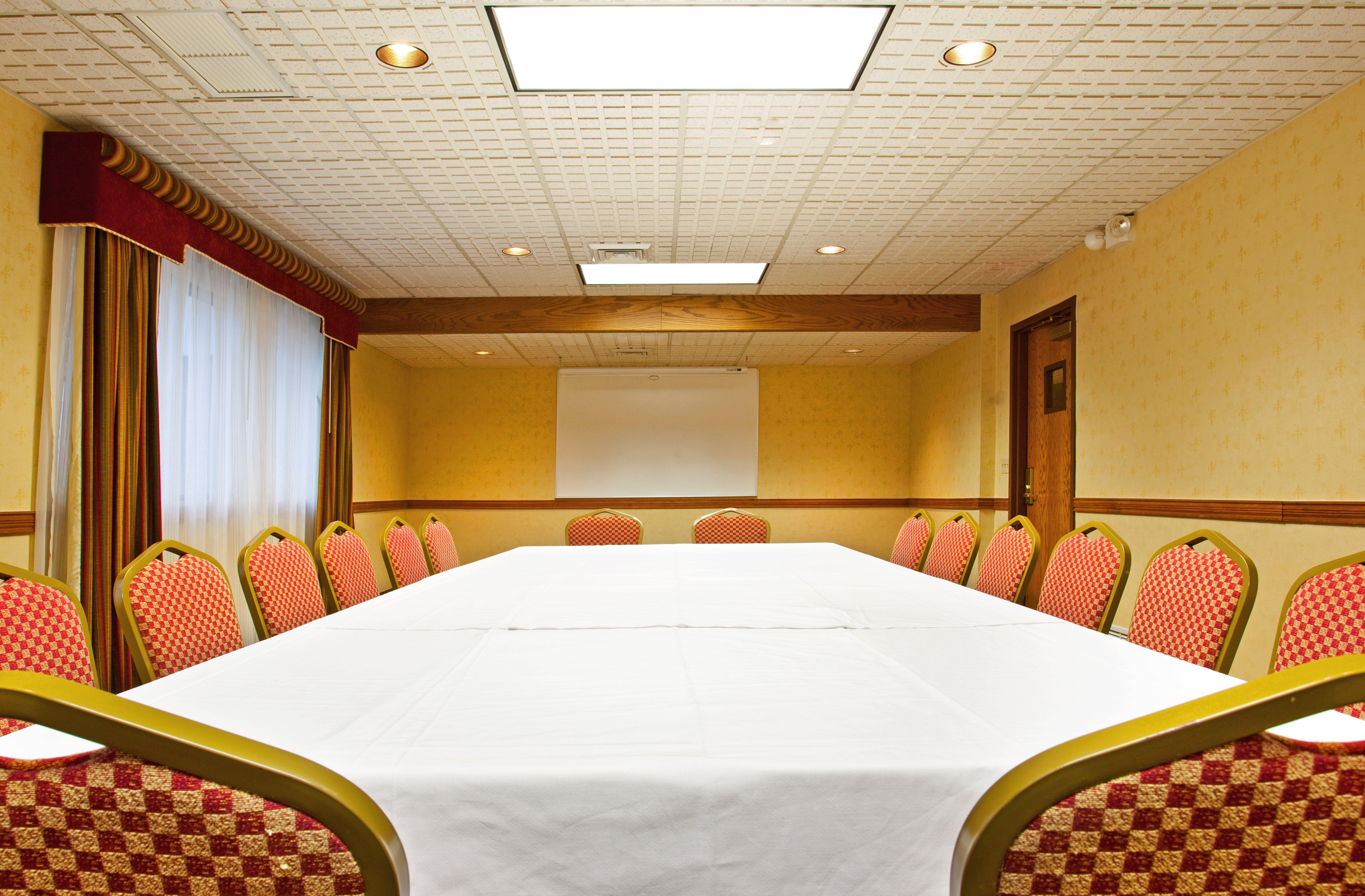 Candlewood Suites Grand Rapids Airport By Ihg Каскейд Экстерьер фото