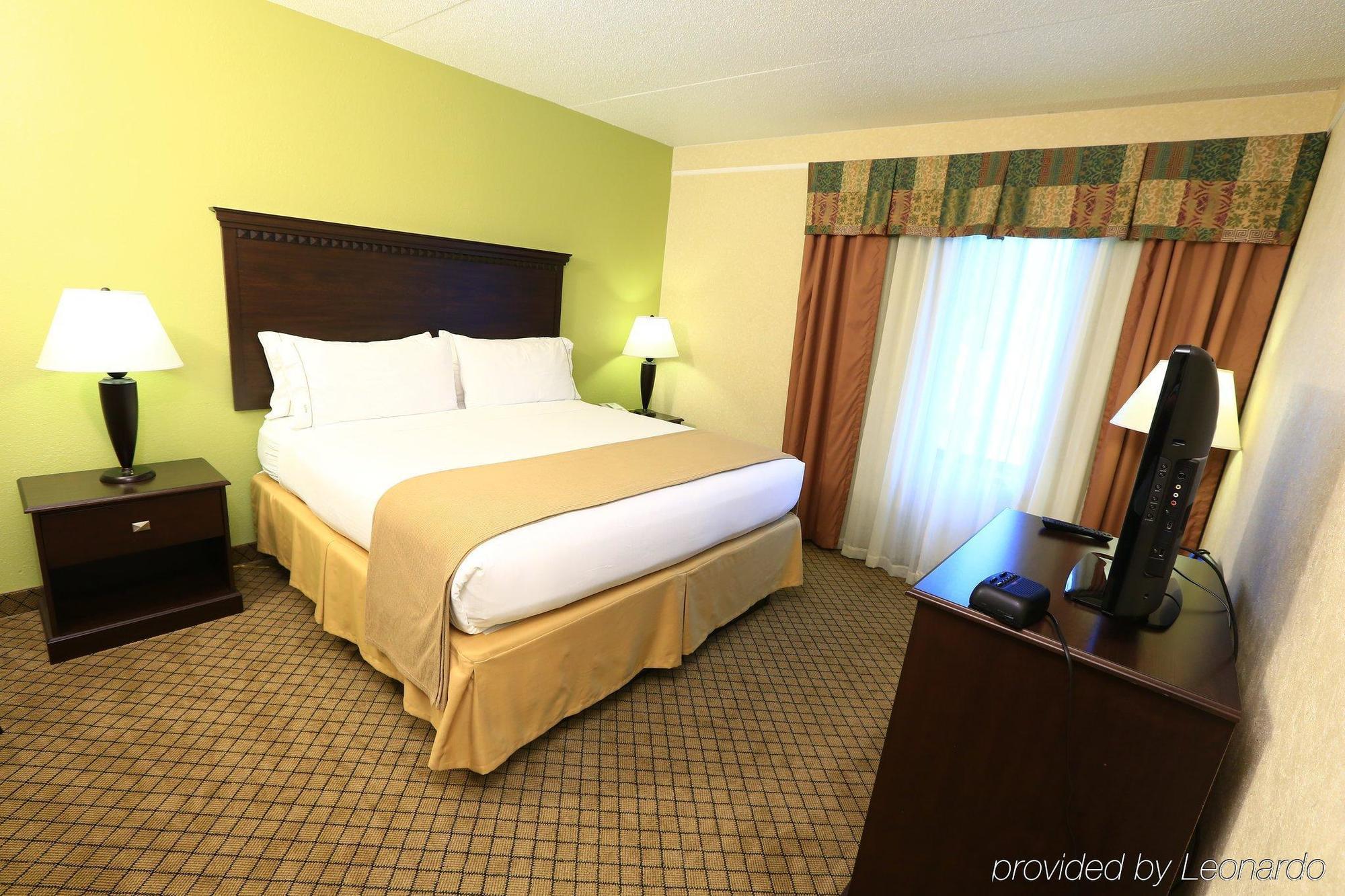 Candlewood Suites Grand Rapids Airport By Ihg Каскейд Экстерьер фото