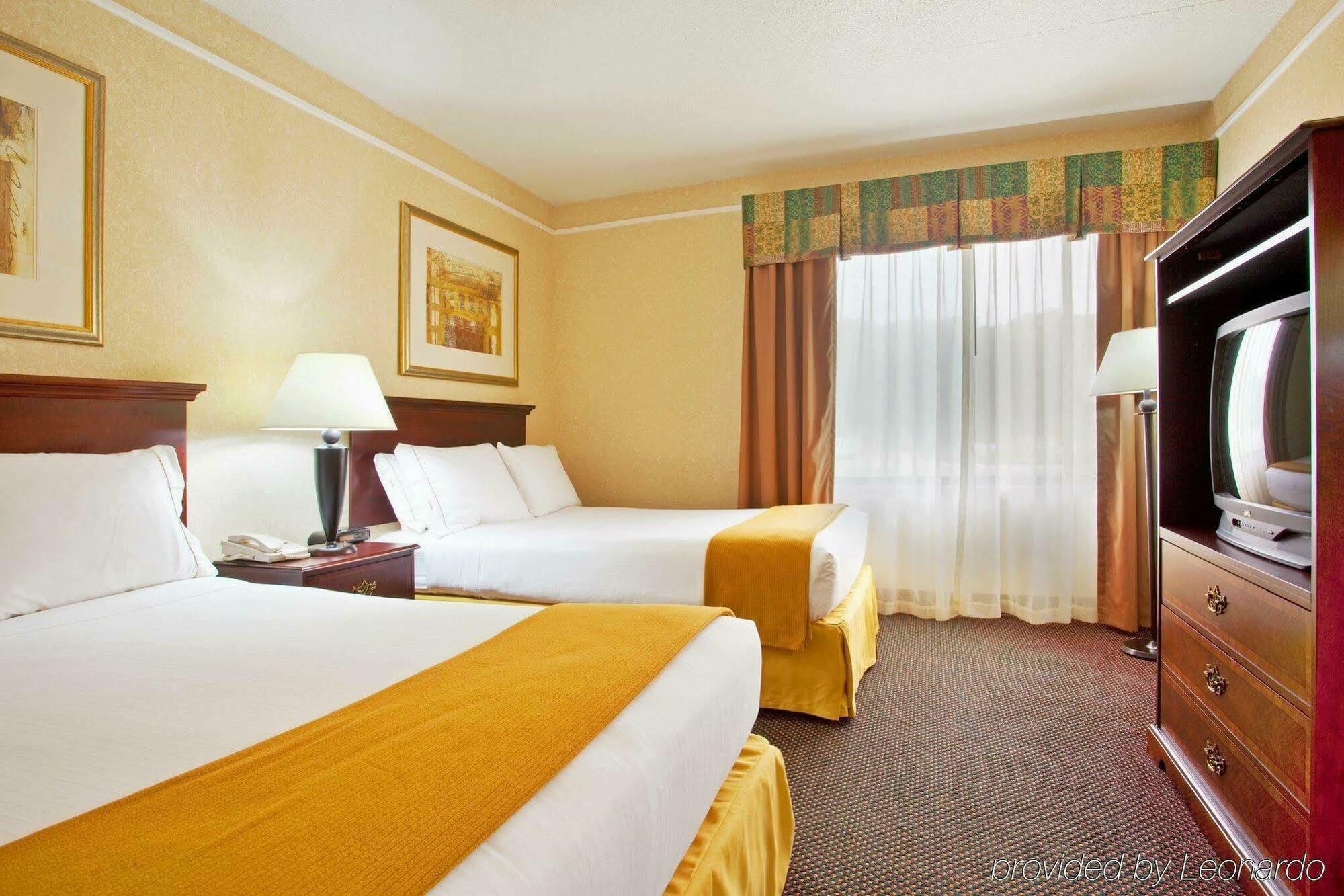 Candlewood Suites Grand Rapids Airport By Ihg Каскейд Экстерьер фото